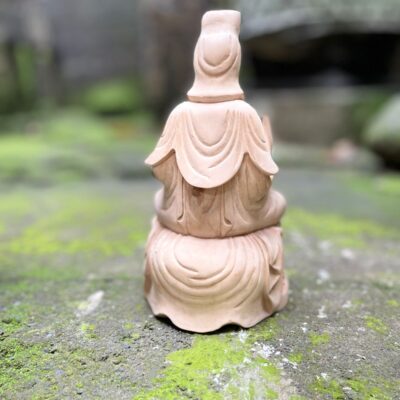 Kwan In Statue