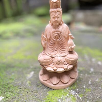 Kwan In Statue