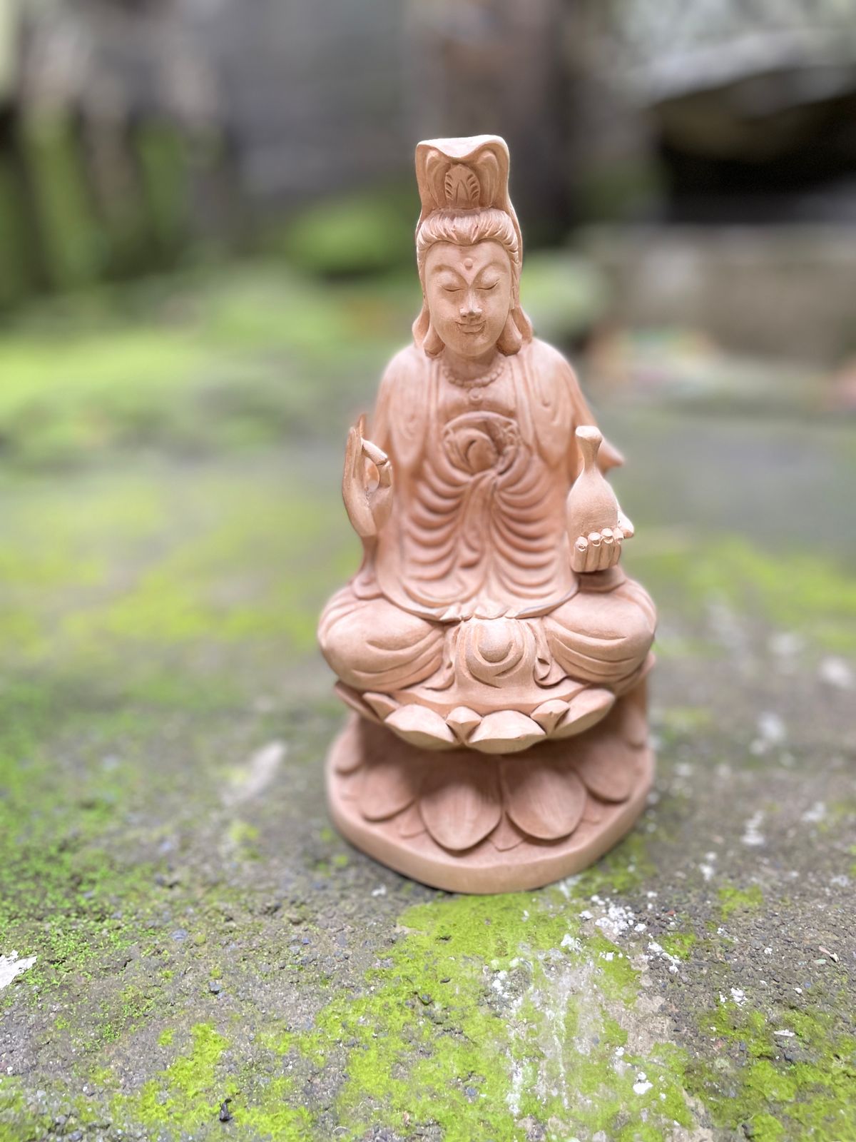 Kwan In Statue