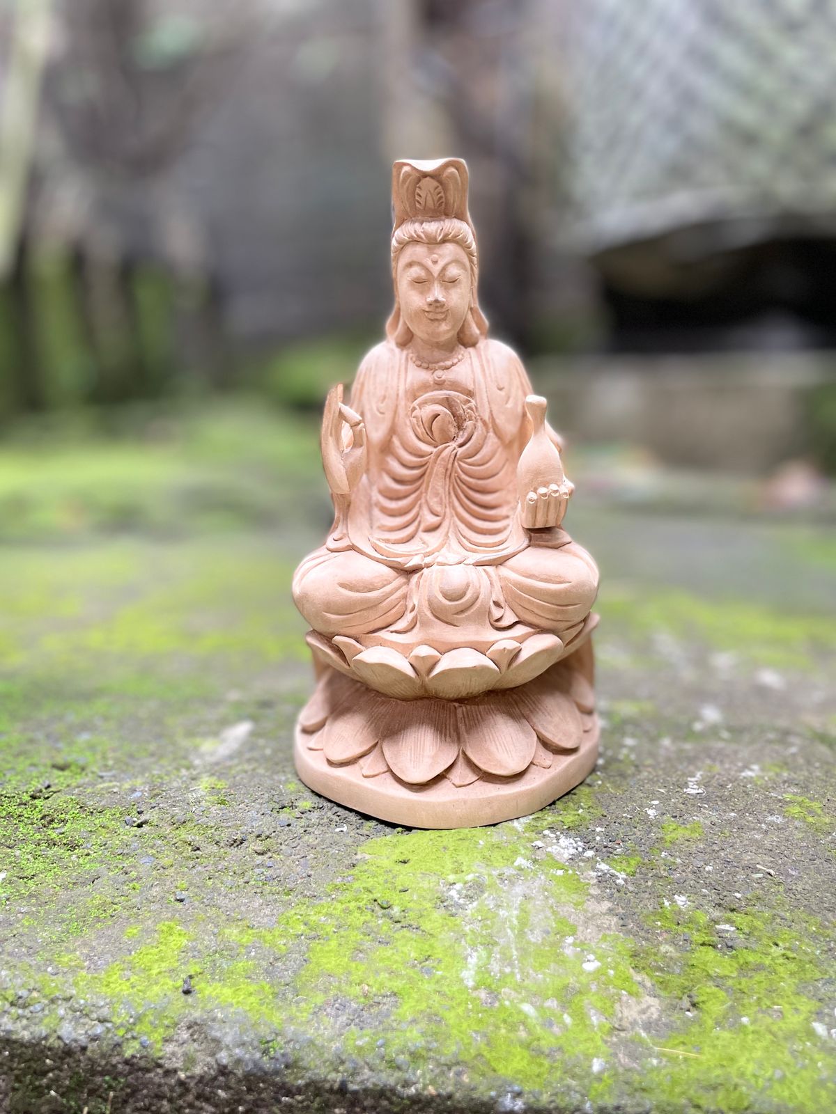 Kwan In Statue