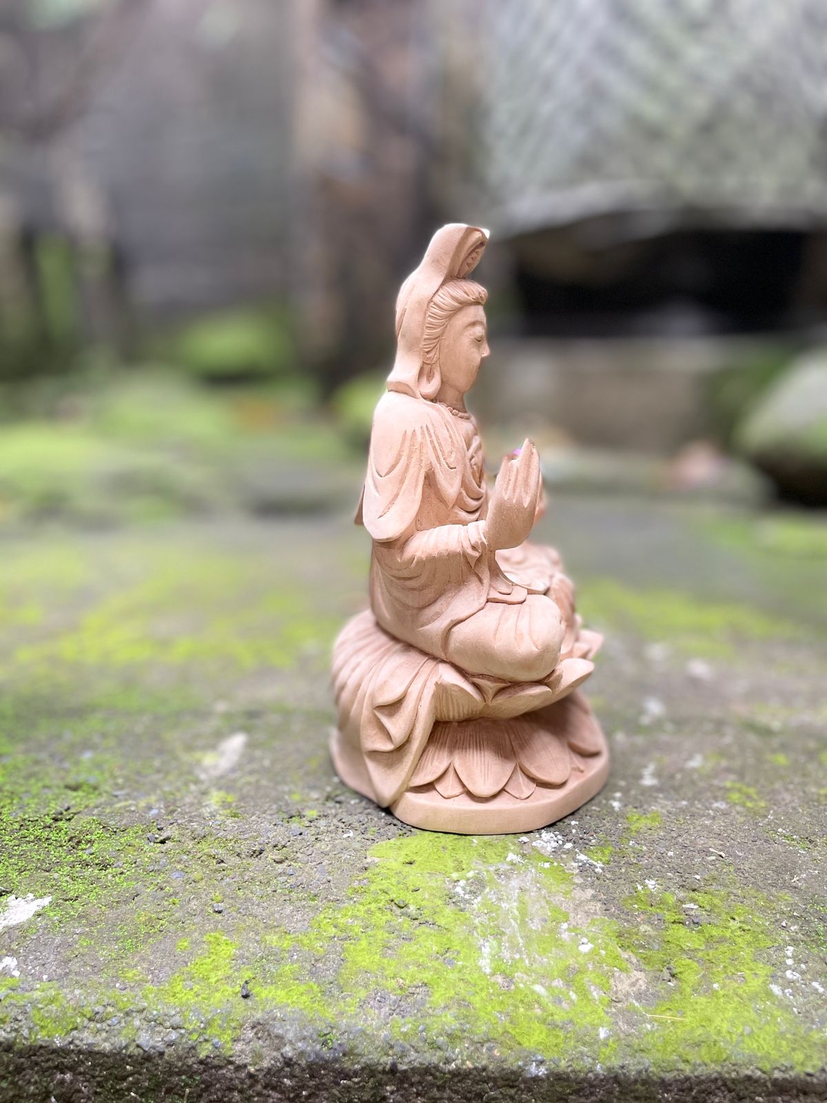 Kwan In Statue