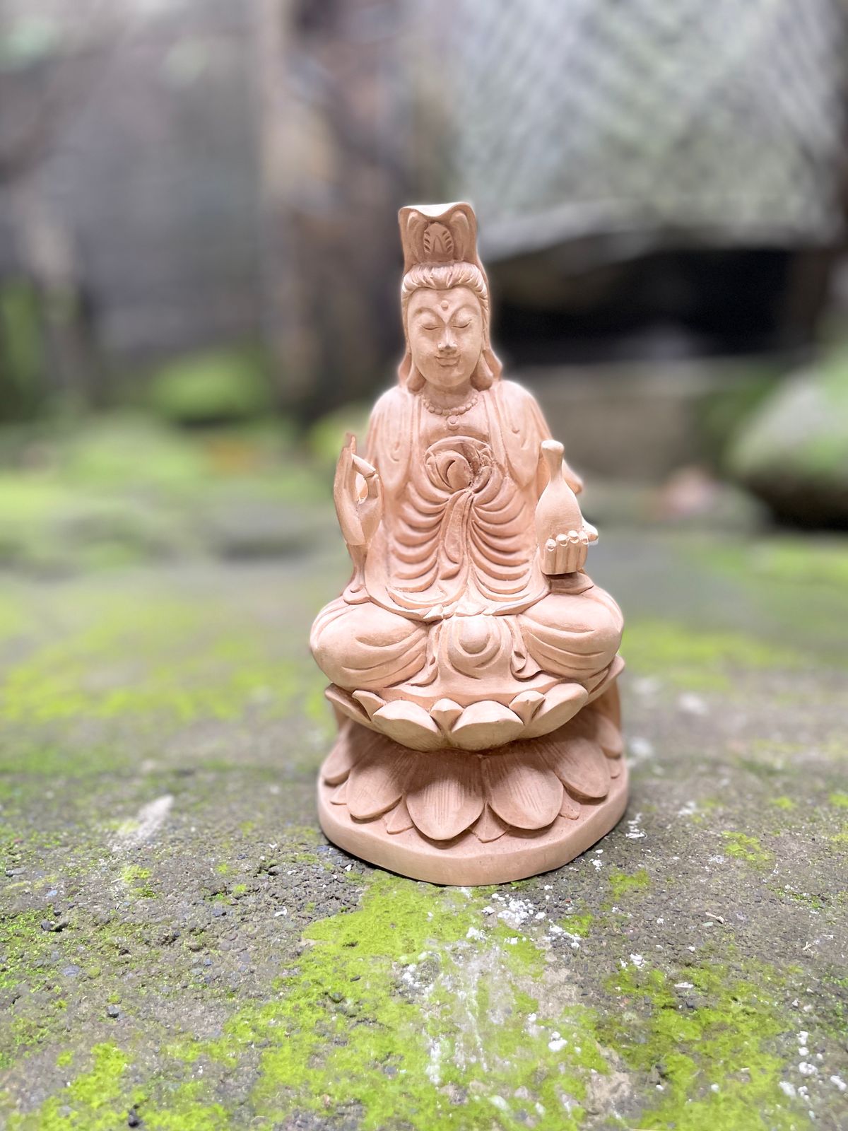 Kwan In Statue