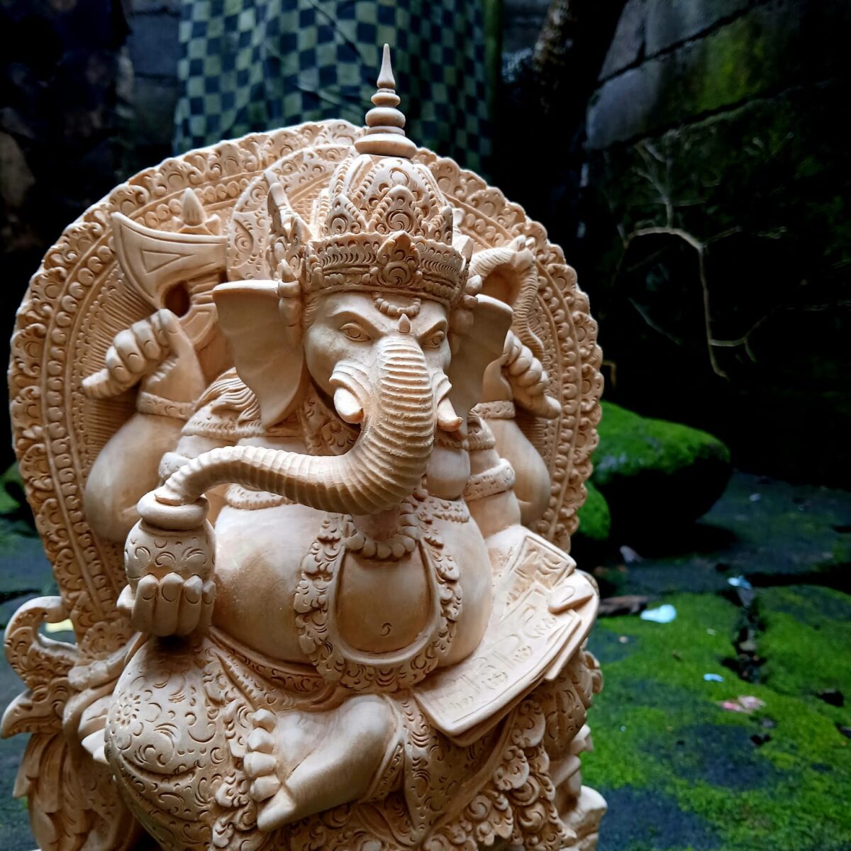 Ganesha Wood Carving,HandCarved Wooden Ganesha Statue,Hindu God of Wisdom & Prosperity