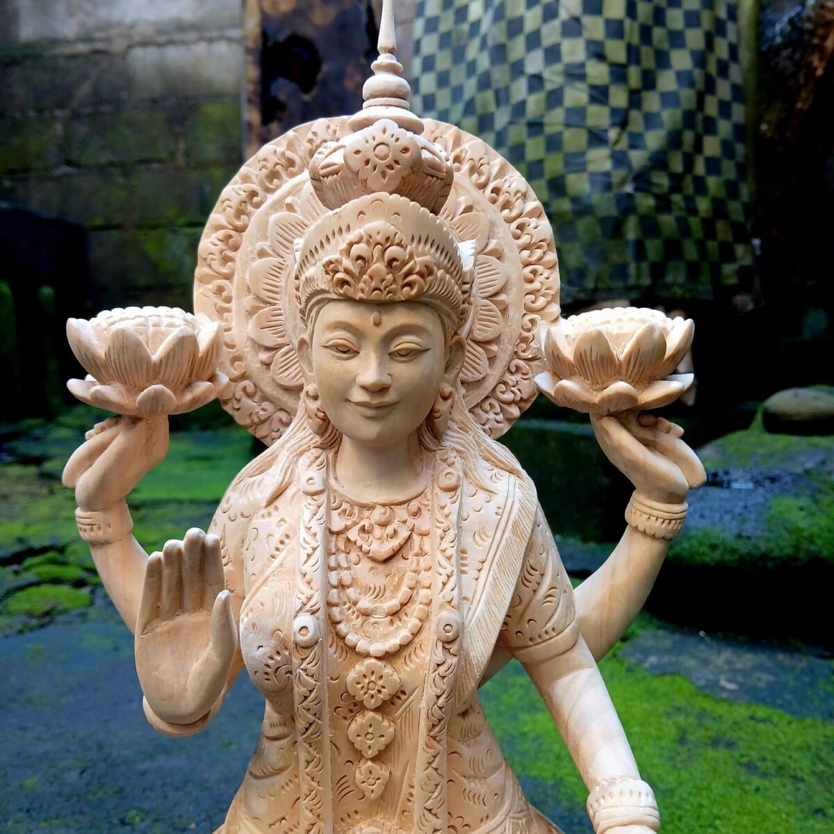 Lakshmi Statue,Hindu Goddess of Wealth & Prosperity