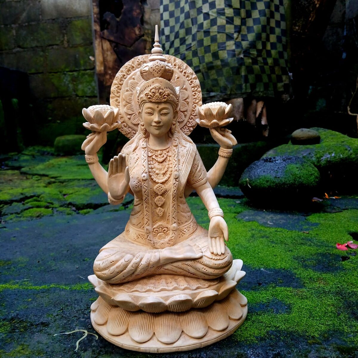 Lakshmi Statue,Hindu Goddess of Wealth & Prosperity