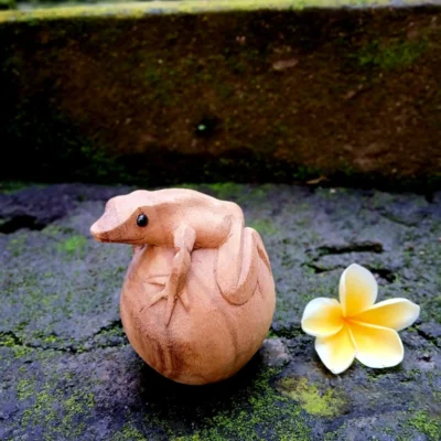 Hand Carved Wooden Frog Figurine,Handmade Animal Decor, Rustic Home Accent