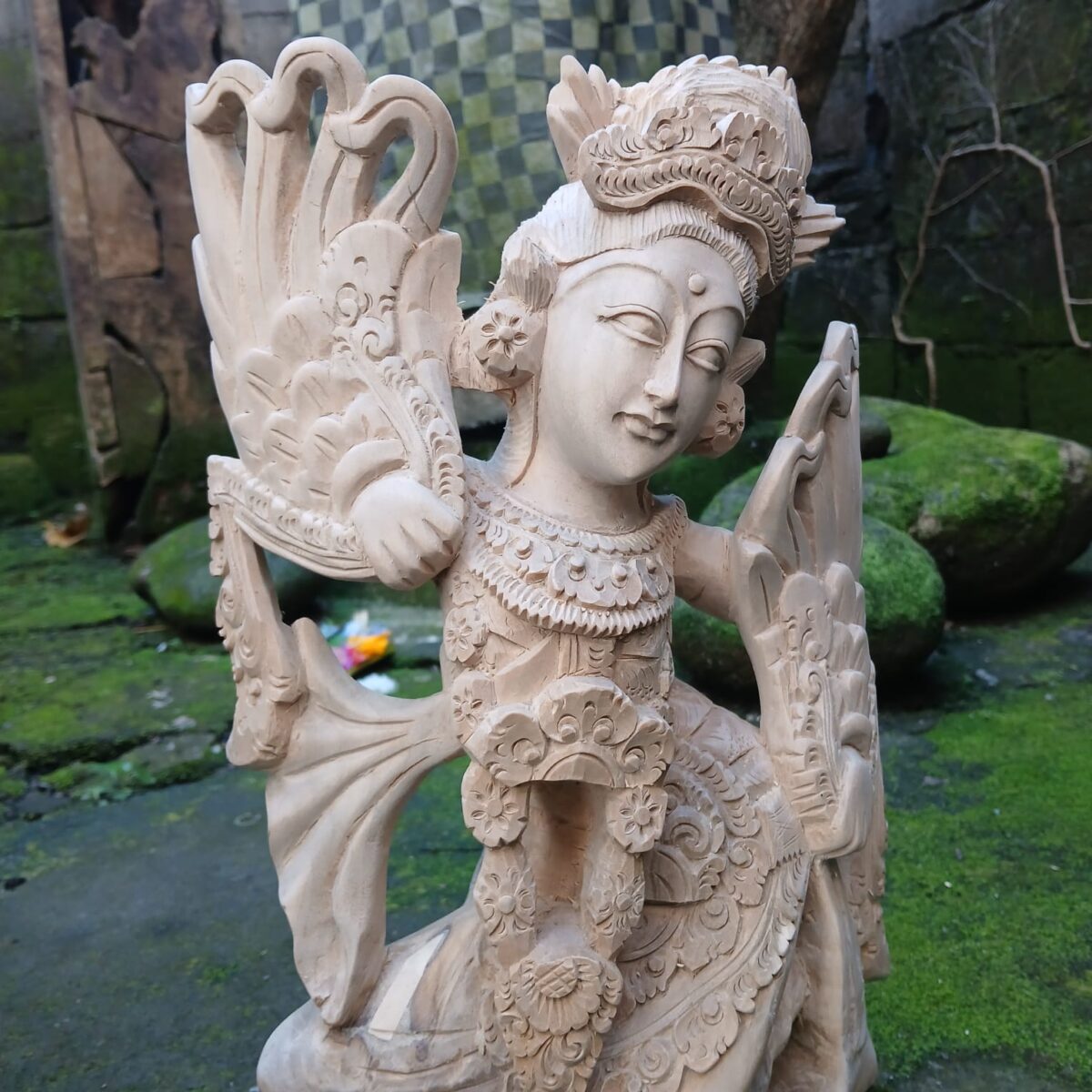 WhatsApp Image 2025-08-07 at 09.58.06 (1) Hand-Carved Balinese Dancer Statue – Traditional Dance Sculpture, Indonesian Art Decor