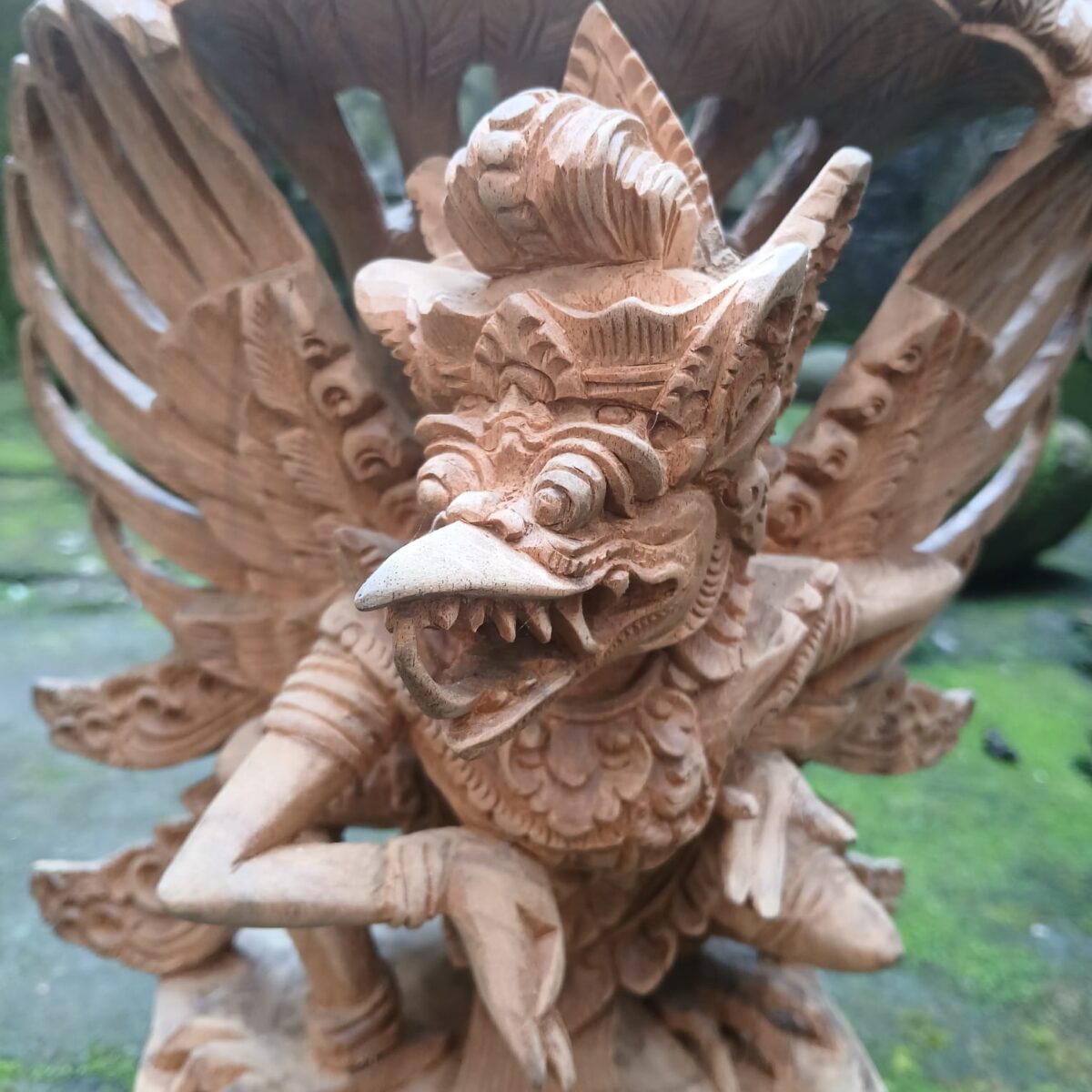 Hand‑Carved Balinese Wooden Garuda Statue – Vishnu’s Mythical Eagle, Traditional Home Décor
