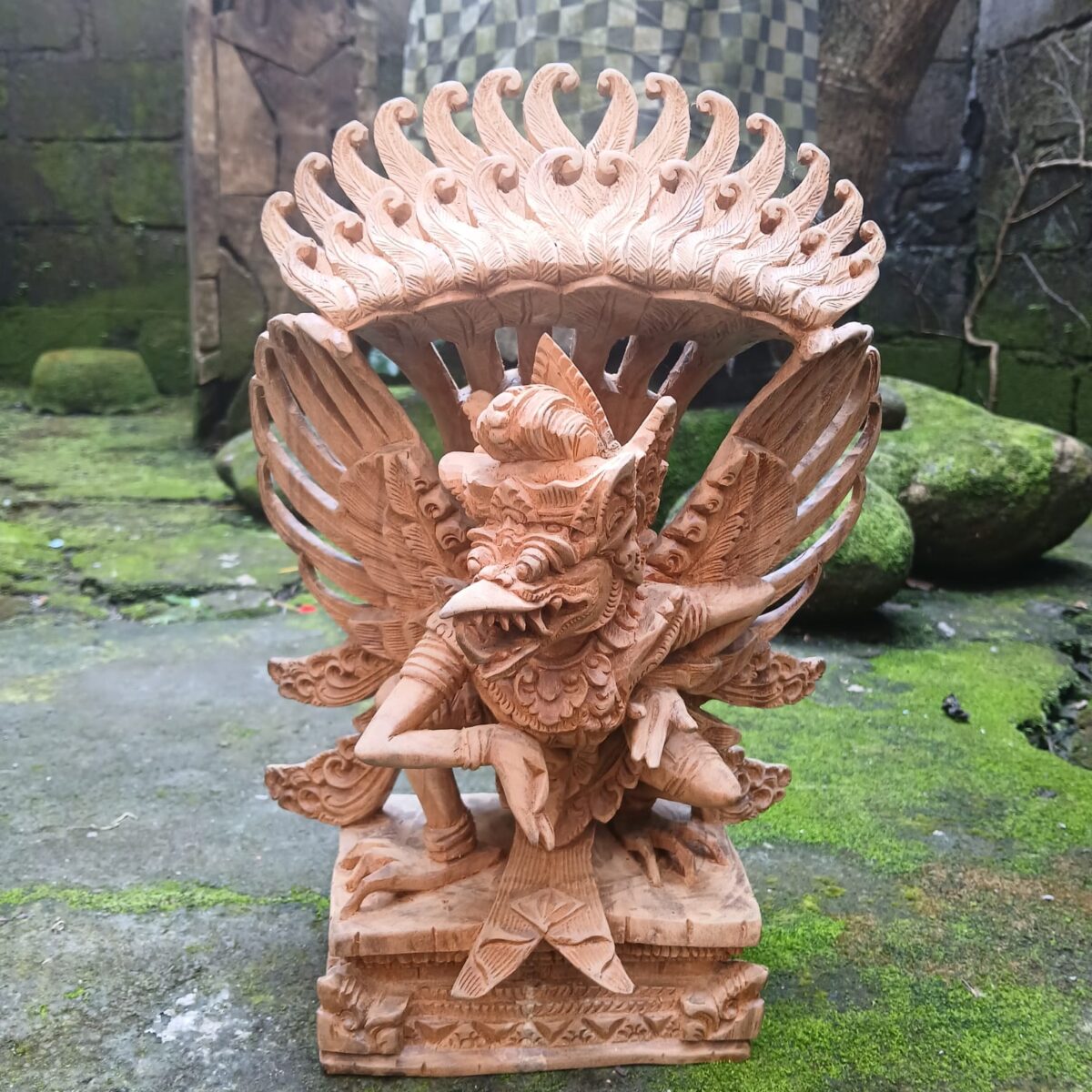 Hand‑Carved Balinese Wooden Garuda Statue – Vishnu’s Mythical Eagle, Traditional Home Décor
