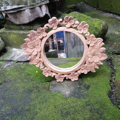 Hand-Carved Wood Wall Mirror – Decorative Carving with Mirror